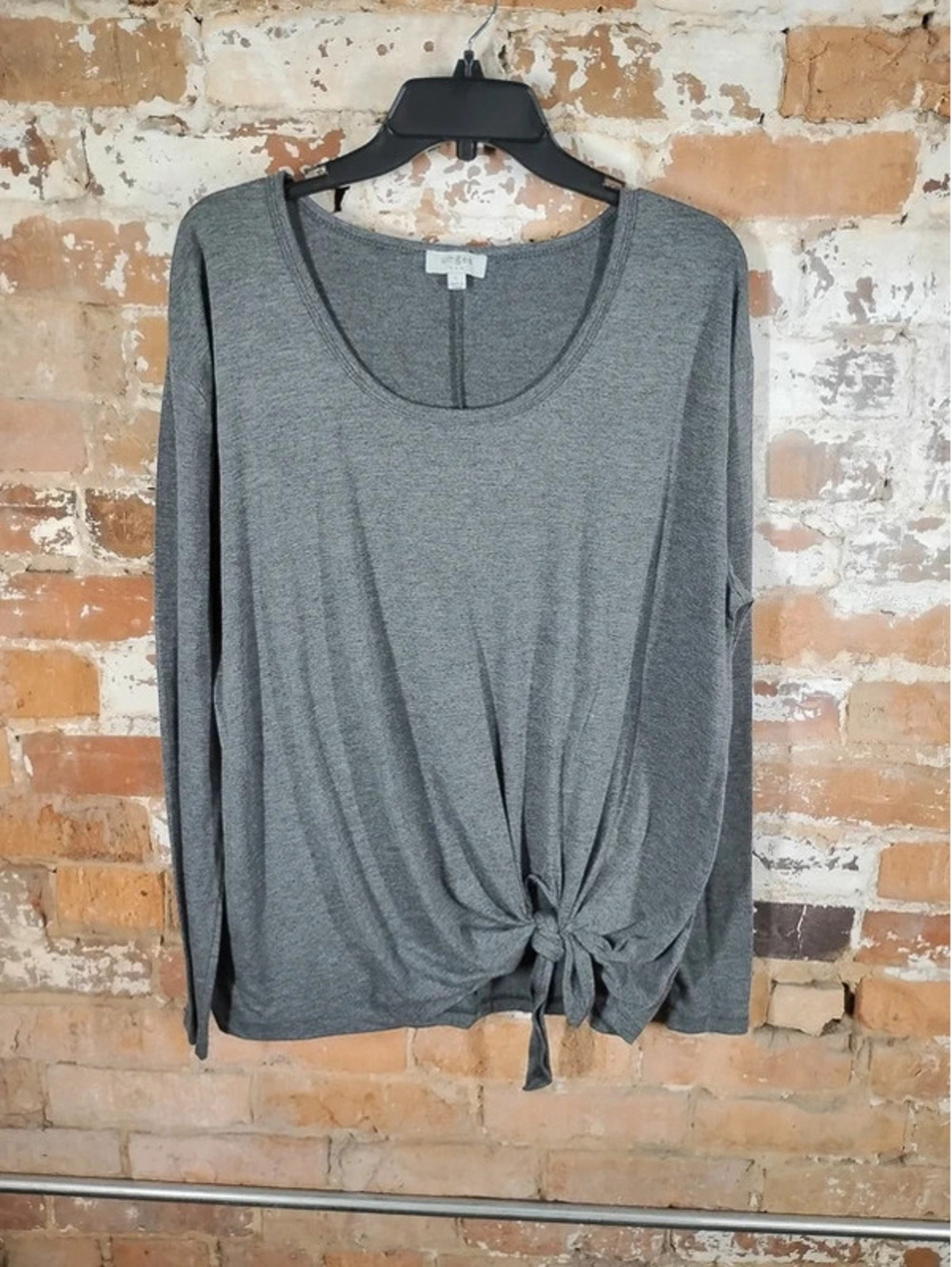 Umgee Women's L Grey Tie-Front Long Sleeve Top